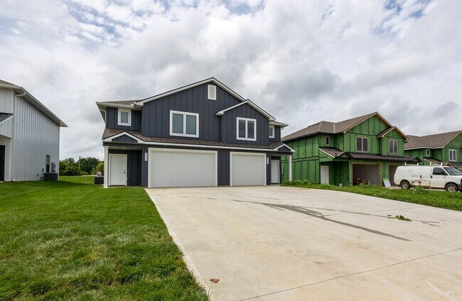 Building Photo - The Residences at Bryson Lake-86