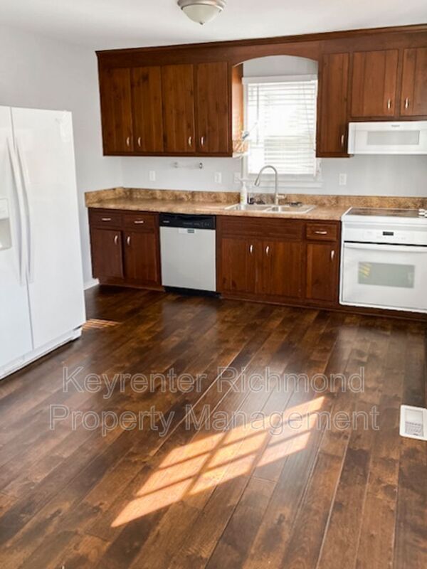 Building Photo - 4618 Kayhoe Road Glen