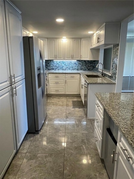 Foto del edificio - 400 Island Way