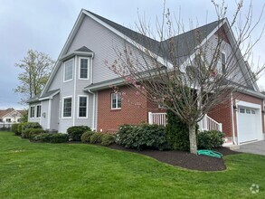Building Photo - 6a Shea Ln