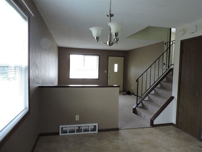 Building Photo - 2740 Prescotts Dr