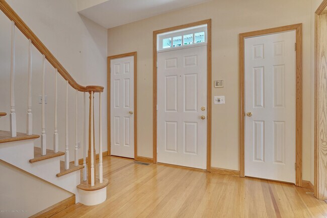 Foto del edificio - 3 Dunhill Rd