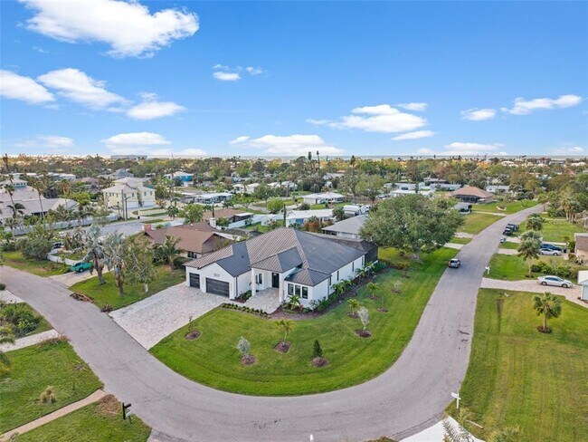 Foto del edificio - 507 Acacia Ln
