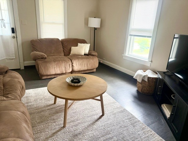 Living Room - 819 W Commercial St