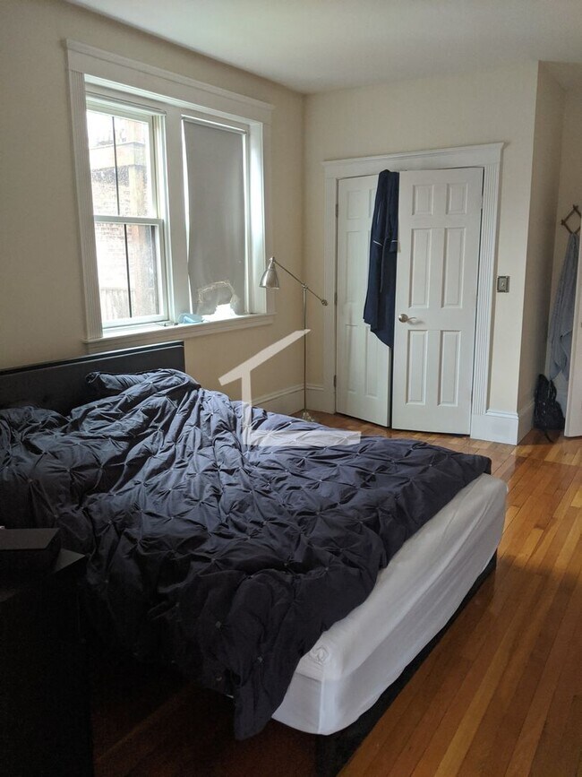 Foto del edificio - Nice 2 bed with office