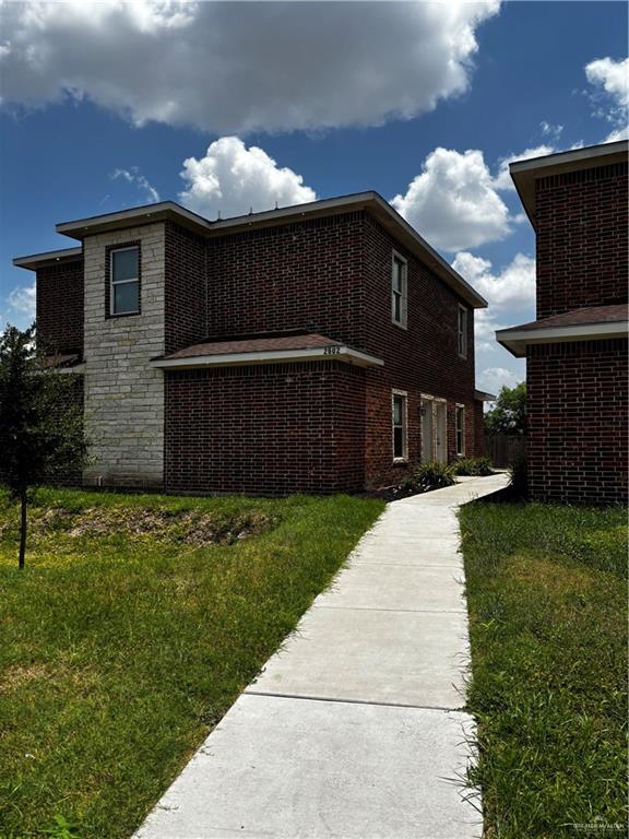 Primary Photo - 2602 Primrose Ave