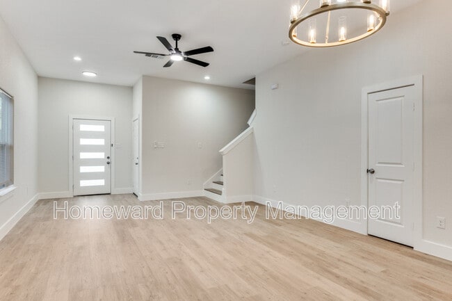 Foto del edificio - 827 Stamps Ave