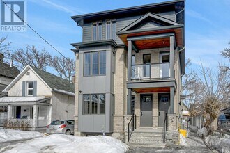 Building Photo - 35 Ella St