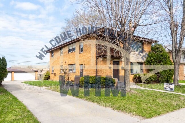Building Photo - 6461 N 73rd St
