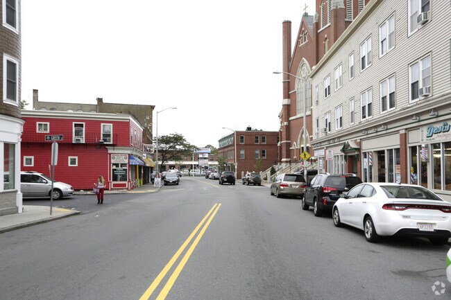  - 4-10 Green St