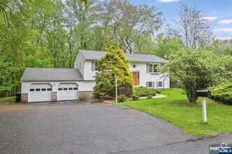 Building Photo - 413 Obrien Ct