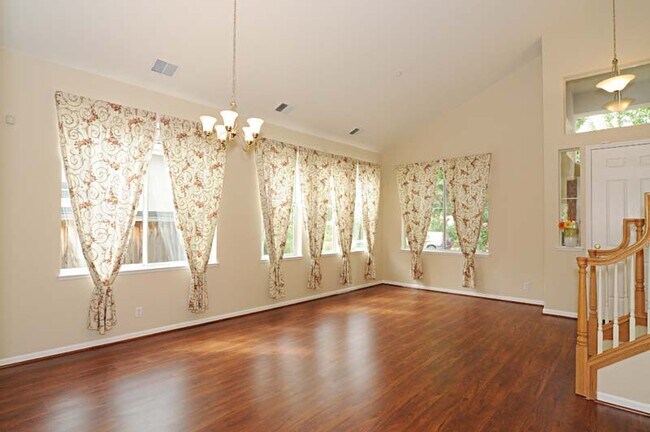 Foto del edificio - 34245 Myrtle Ln