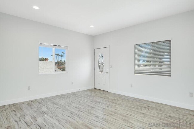 Foto del edificio - 4624 Idaho St