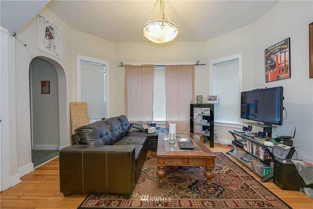 Foto del edificio - 302 25th Ave S