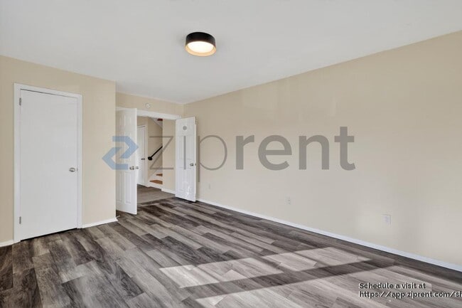 Building Photo - 68 Lyman Rd