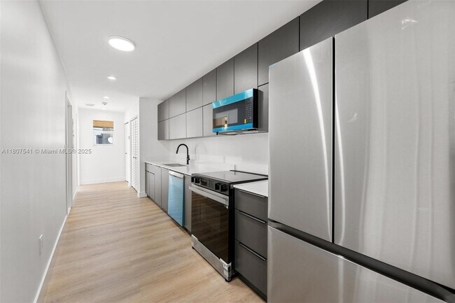 Foto del edificio - 403 SW 12th Ave