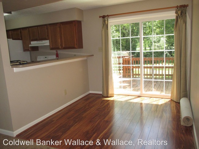 Building Photo - 7233 Ashford Glen Dr