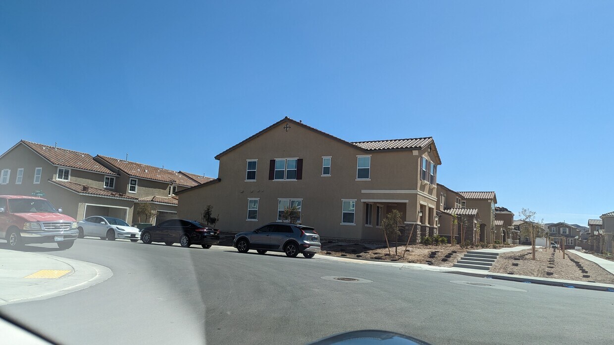 2605 Ercolano St, Henderson, NV 89044 Townhome Rentals in Henderson