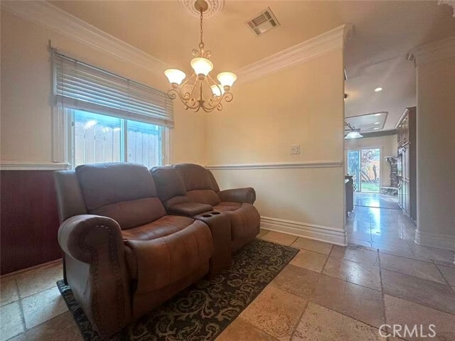 Foto del edificio - 928 S Bon View Ave