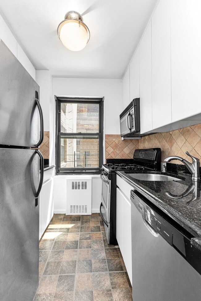 Foto del edificio - 140 E 56th St