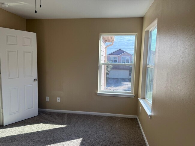 Foto del edificio - 17134 Wilthorne Gardens Ct