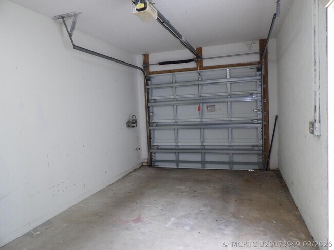 Building Photo - 206 Mainsail Cir