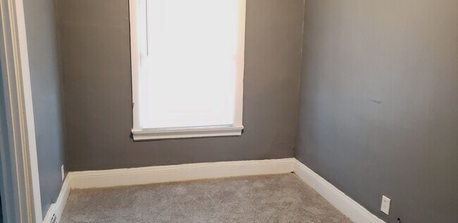 Foto del edificio - 4169 E 116th St
