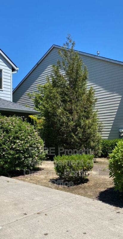 Foto del edificio - 15617 NE Milton Pl