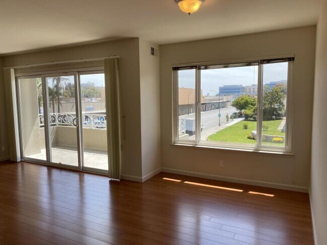 Foto del edificio - 2 bedroom in Millbrae CA 94030