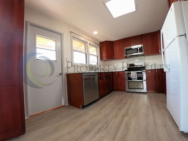 Foto del edificio - Pearl City - 3 bedroom/2 bathroom house wi...