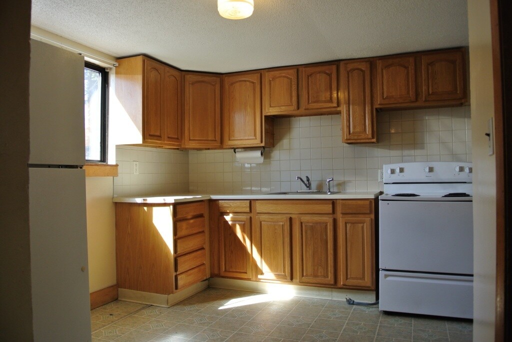 61 Mechanic St Unit 1, Orange, MA 01364 Apartments in Orange, MA