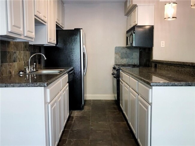 Foto del edificio - 500 E Riverside Dr