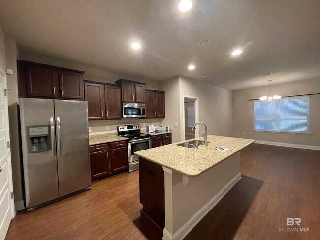 Foto del edificio - 7824 Barrington Ln