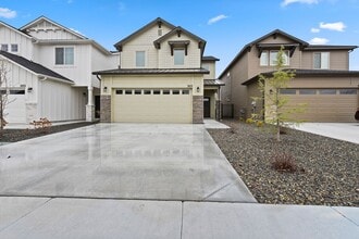 Building Photo - 301 W Radiant Rdg Dr