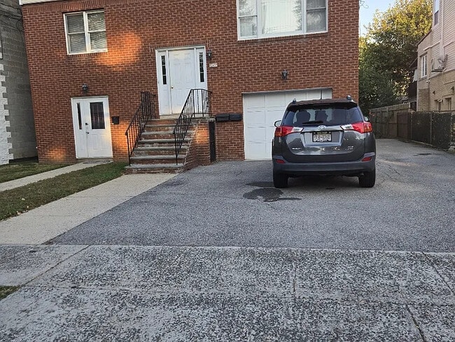 Building Photo - 1456 Nepperhan Ave