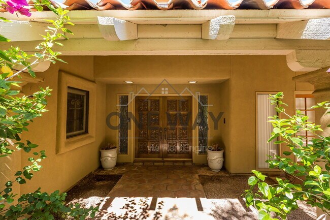 Foto del edificio - 49 Biltmore Estates Dr