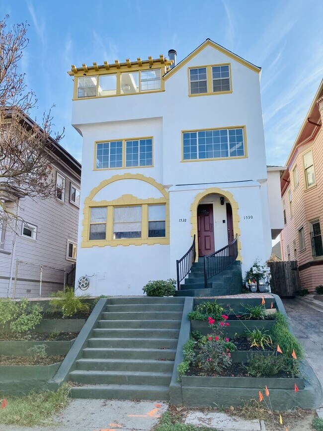 Building Photo - 1530-1532 Filbert St