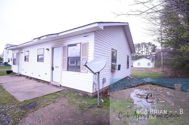 Building Photo - 406 Brian