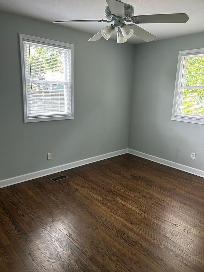 Foto del edificio - 3 bedroom, 1 bath house