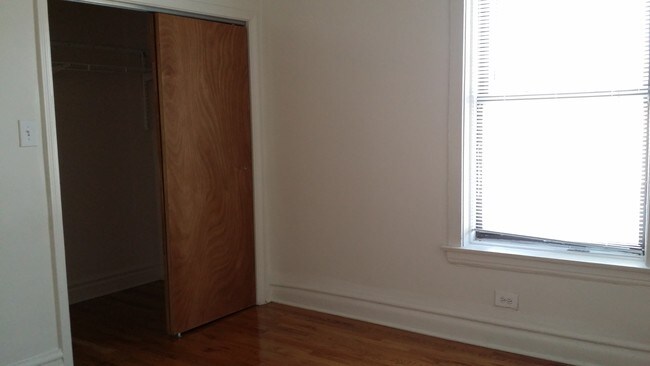 Foto del edificio - 3942 W Jackson Blvd