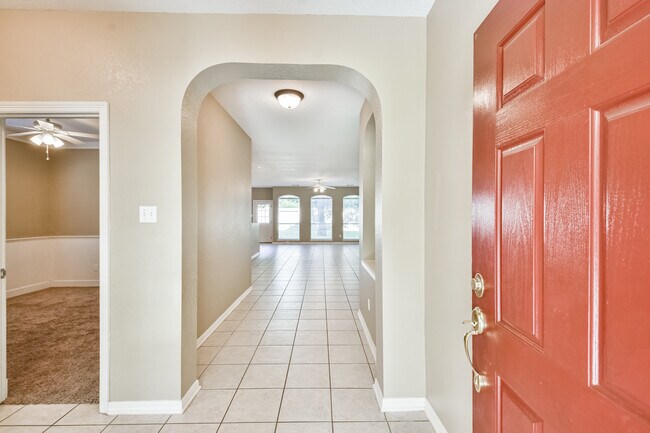 Entry, 2 bedrooms off to the left - 12915 Oakwood Manor Dr