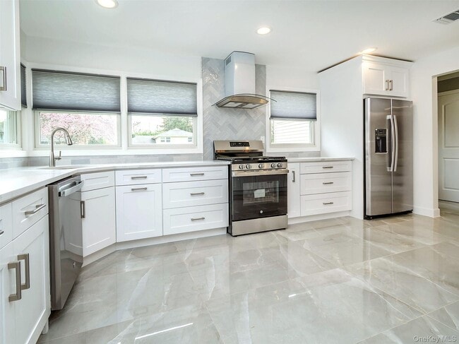 Building Photo - 1 Milford Ln