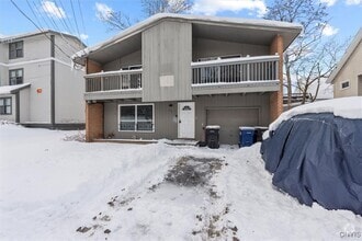 Building Photo - 204 Ostrom Ave