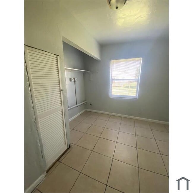 Foto del edificio - 238 NW 11th Ave