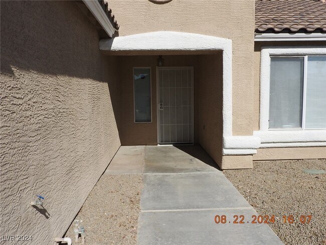 Building Photo - 5324 Acacia Grove St