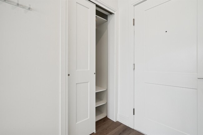 Foto del edificio - 32 Jones St