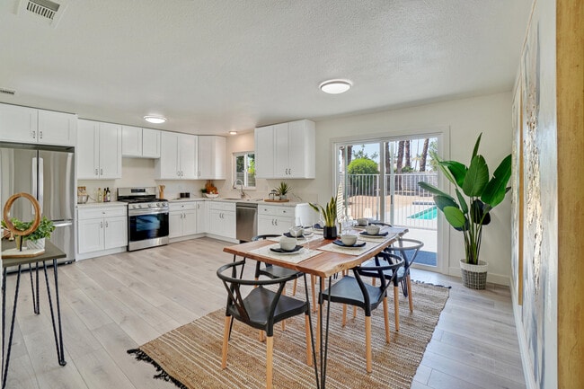 Foto del edificio - 74398 Myrsine Ave