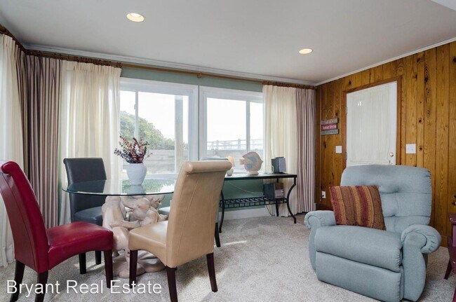 Foto del edificio - 4 br, 2 bath House - 832 North Fort Fisher...