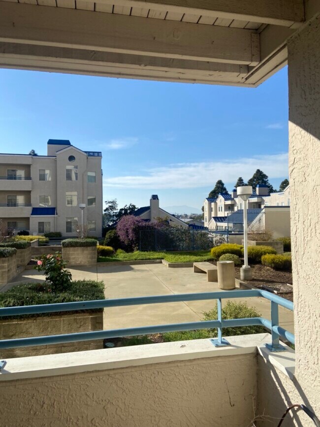 Foto del edificio - 535 Pierce St