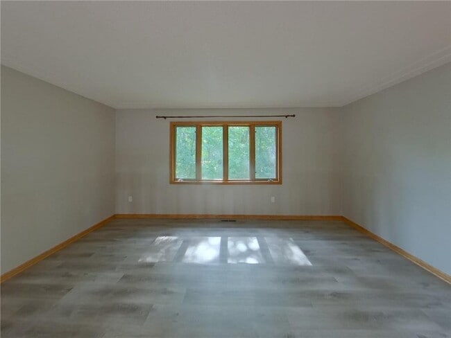 Building Photo - 54 Rosewood Dr